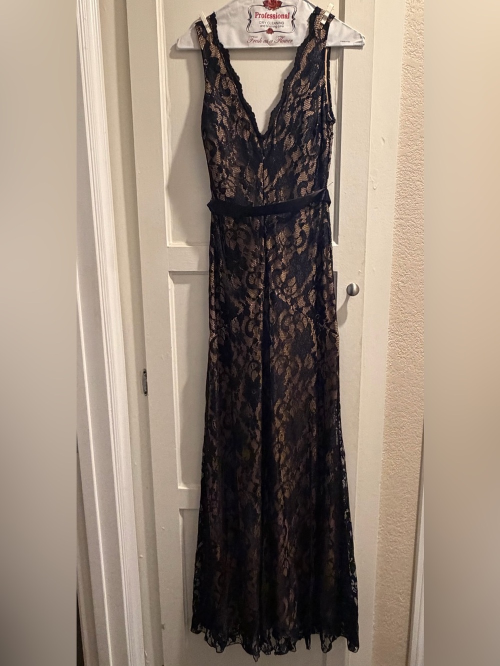 Windsor Black Lace Maxi Dress with Nude Underlay size 5/6